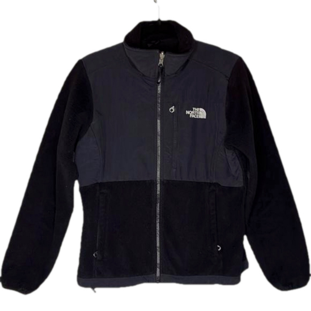 𝅺the North Face, women’s zip up jacket, size SP, black, used condition